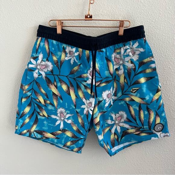 Volcom Blue Tropical Surf Trunks Hybrid Short Large - Picture 1 of 7